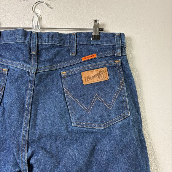 Wrangler FR Flame Resistant Work Jeans Size 36 x 30 Blue Straight Leg FR13MWZ - Picture 4 of 12